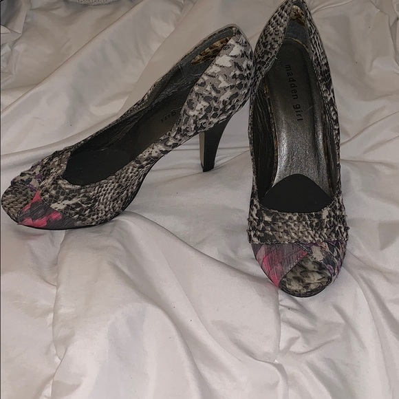 Steve Madden peep toe heals - Picture 1 of 7